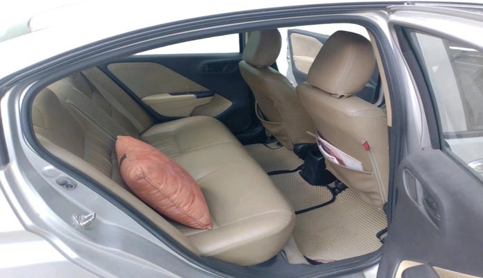 2014 Honda City 1.5L I-VTEC S MT, Petrol, Manual, 1,47,304 km, interior