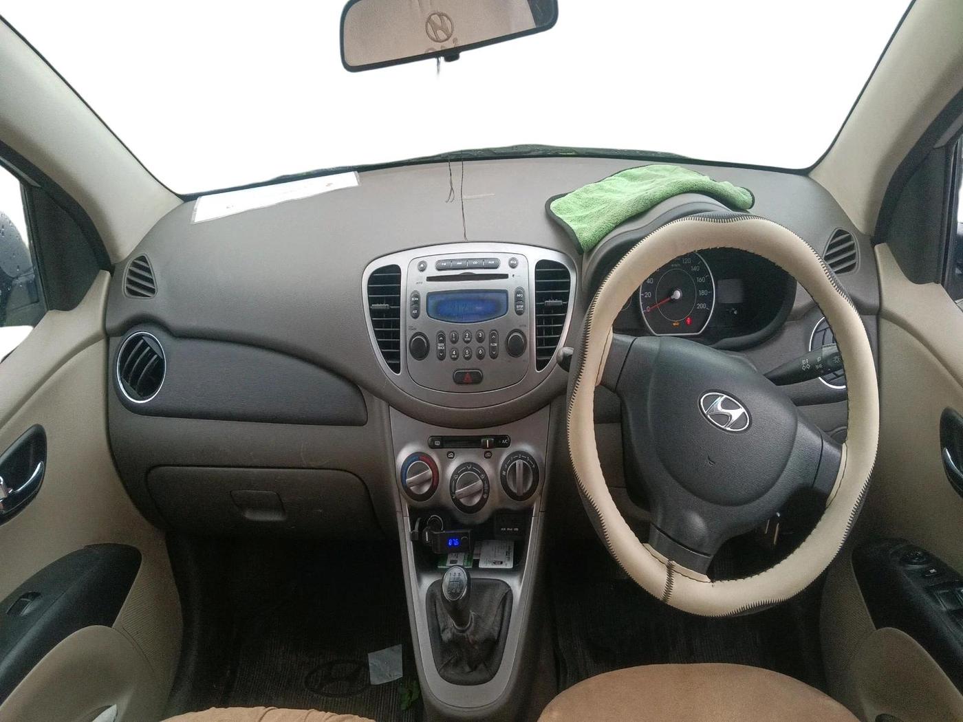 2011 Hyundai i10 SPORTZ 1.2, Petrol, Manual, 38,926 km, interior