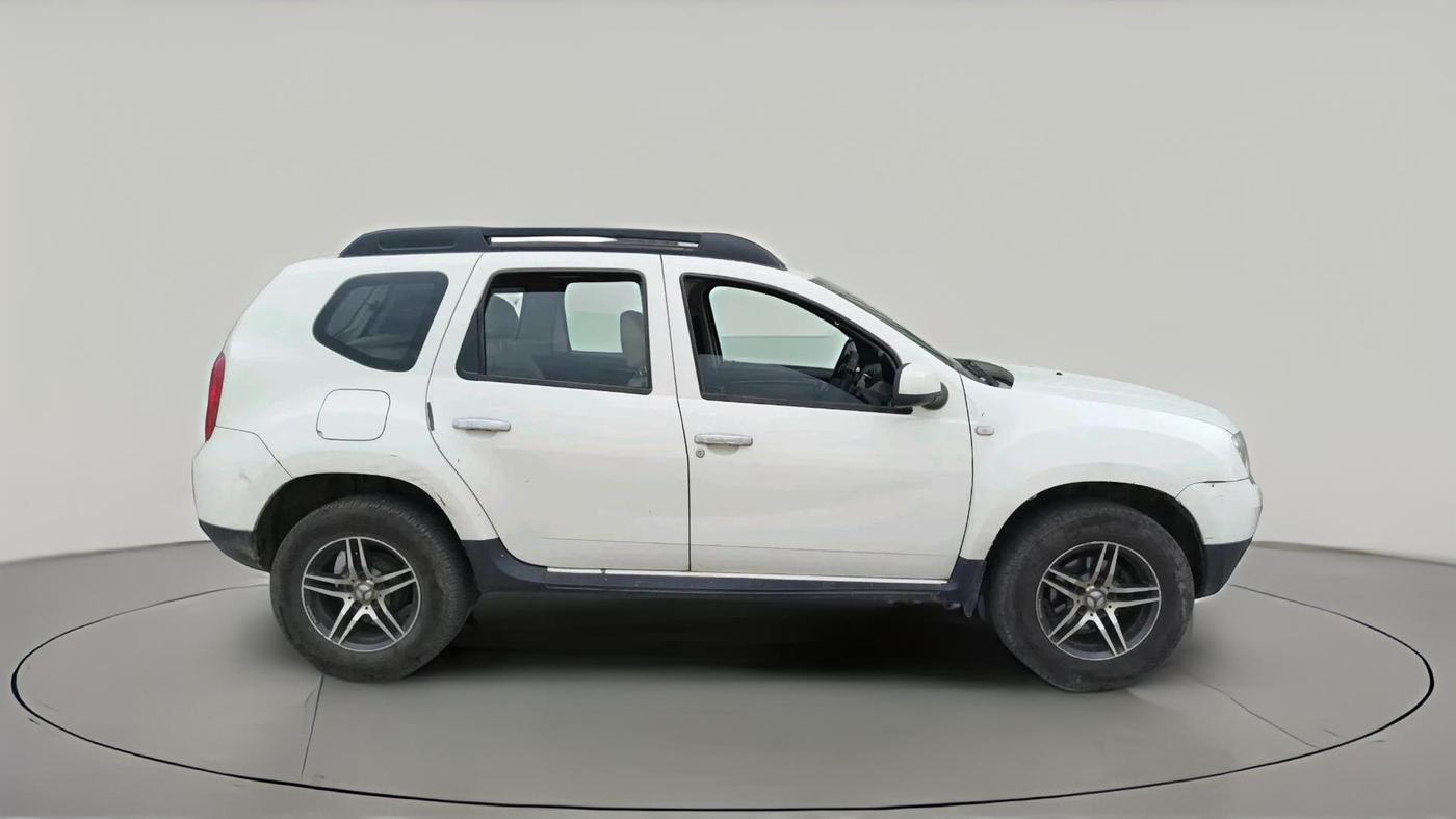 2015 Renault Duster 85 PS RXL DIESEL (OPT), Diesel, Manual, 1,71,455 km, exterior