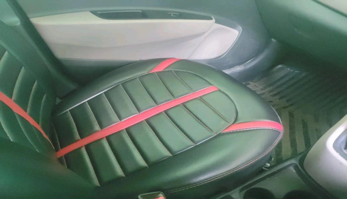 2019 Hyundai Grand i10 MAGNA 1.2 KAPPA VTVT, Petrol, Manual, 30,543 km, interior