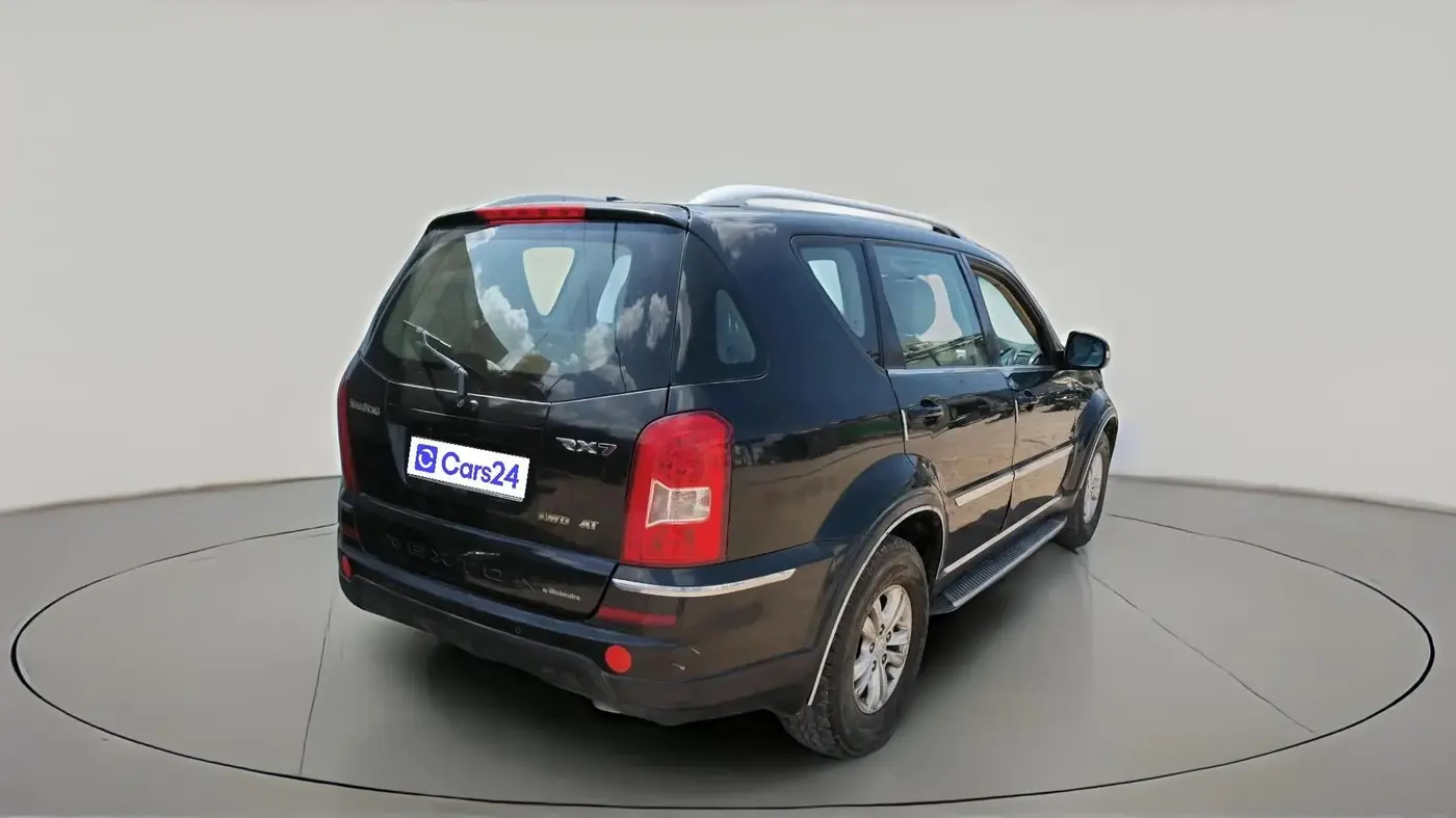 2013 Ssangyong Rexton RX7, Diesel, Automatic, 1,42,184 km, exterior