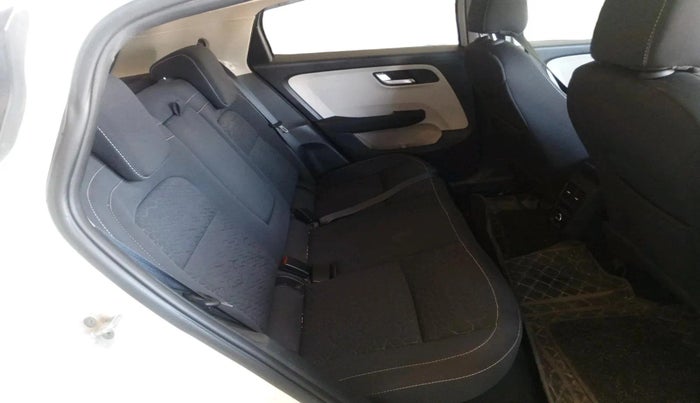 2022 Tata ALTROZ XZ PETROL, Petrol, Manual, 8,953 km, interior