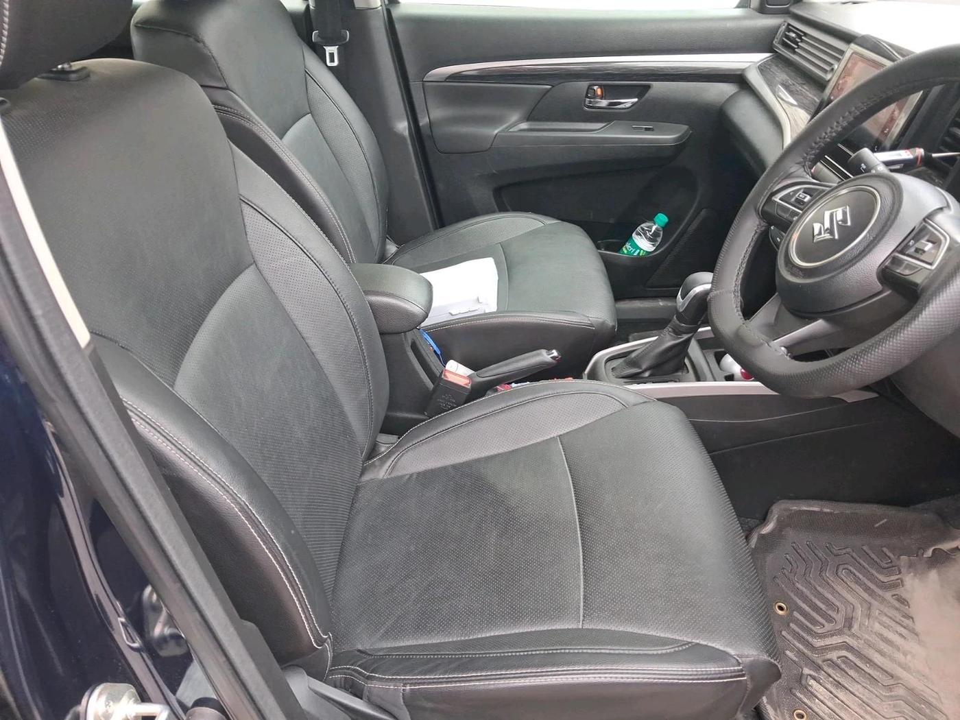 2022 Maruti XL6 ALPHA AT, Petrol, Automatic, 43,868 km, interior