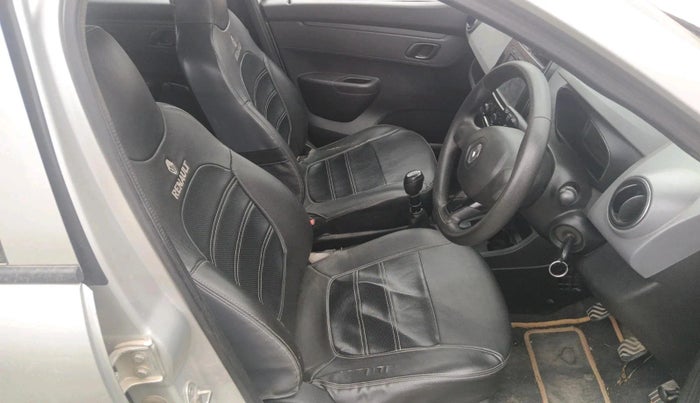 2017 Renault Kwid RXT 1.0, Petrol, Manual, 86,742 km, interior