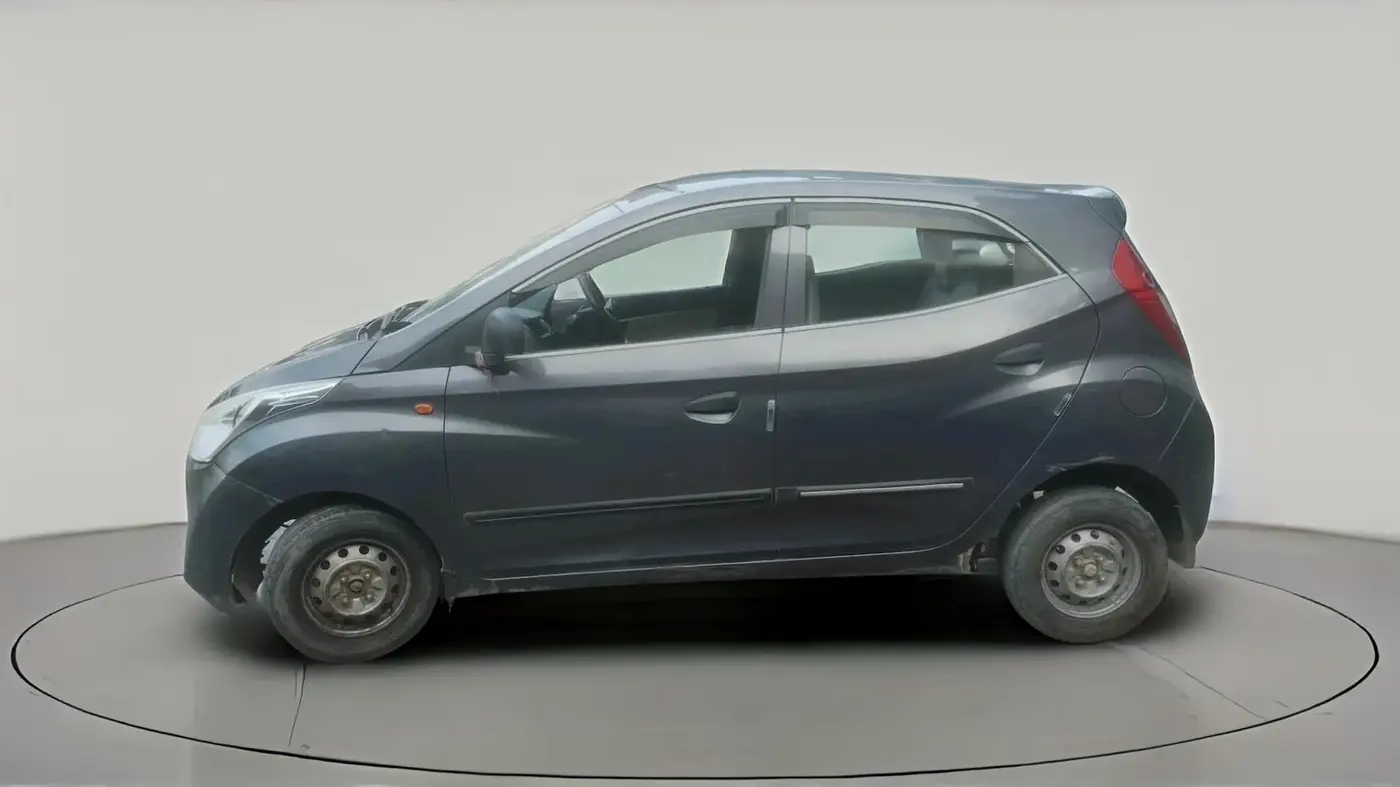 2016 Hyundai Eon ERA +, CNG, Manual, 1,13,131 km, exterior
