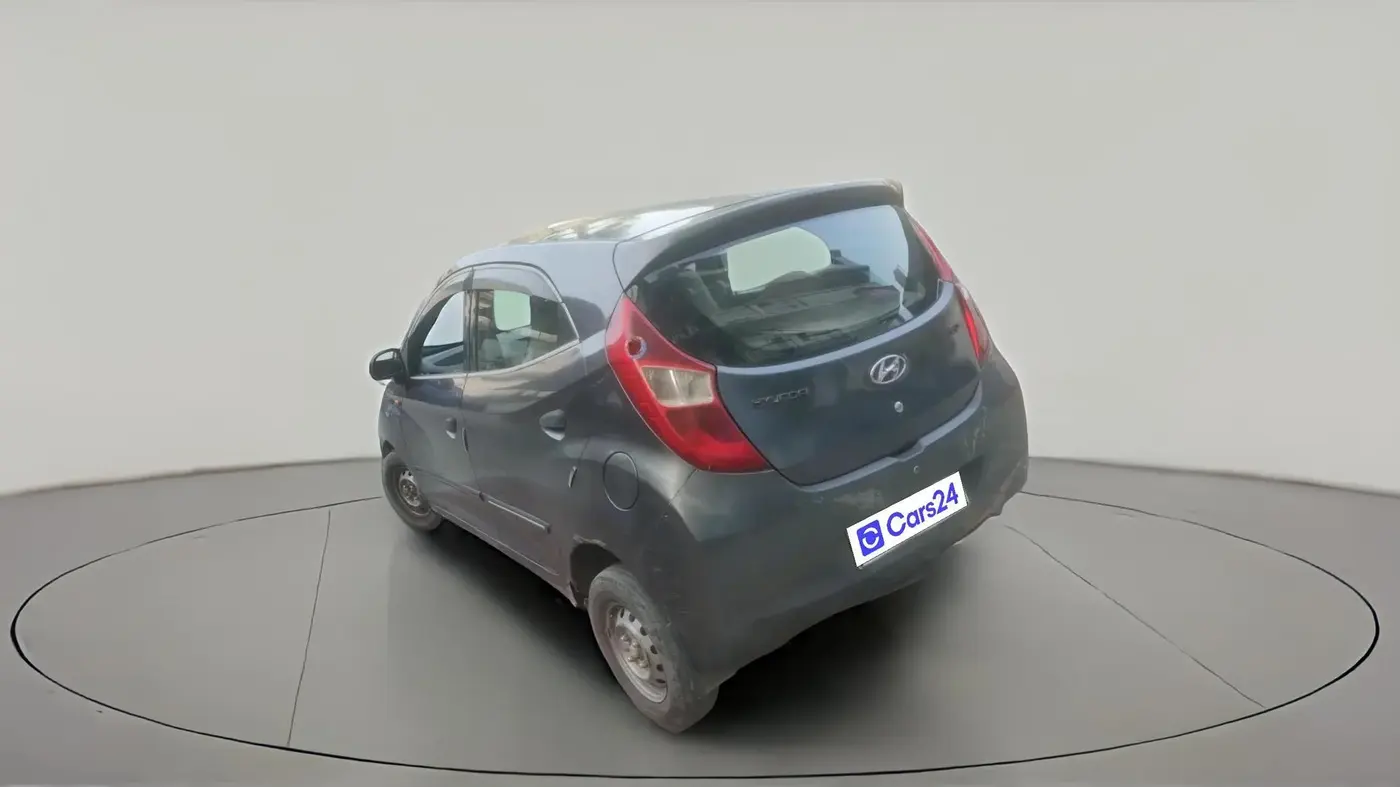 2016 Hyundai Eon ERA +, CNG, Manual, 1,13,131 km, exterior