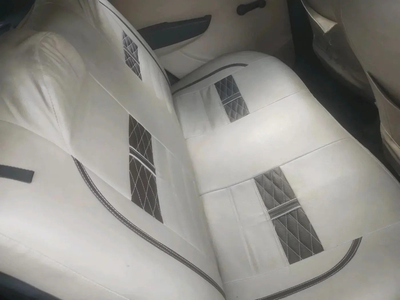 2016 Hyundai Eon ERA +, CNG, Manual, 1,13,131 km, interior