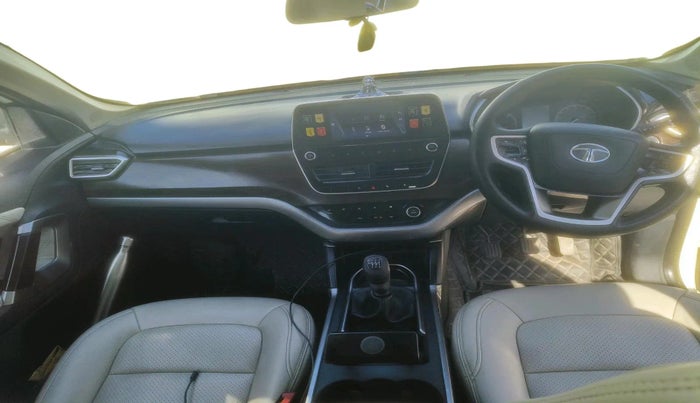 2019 Tata Harrier XT 2.0L KRYOTEC, Diesel, Manual, 52,545 km, interior