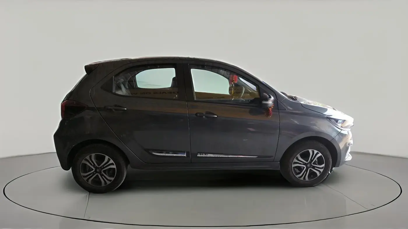 2024 Tata Tiago XT RHYTHM PETROL, Petrol, Manual, 9,100 km, exterior