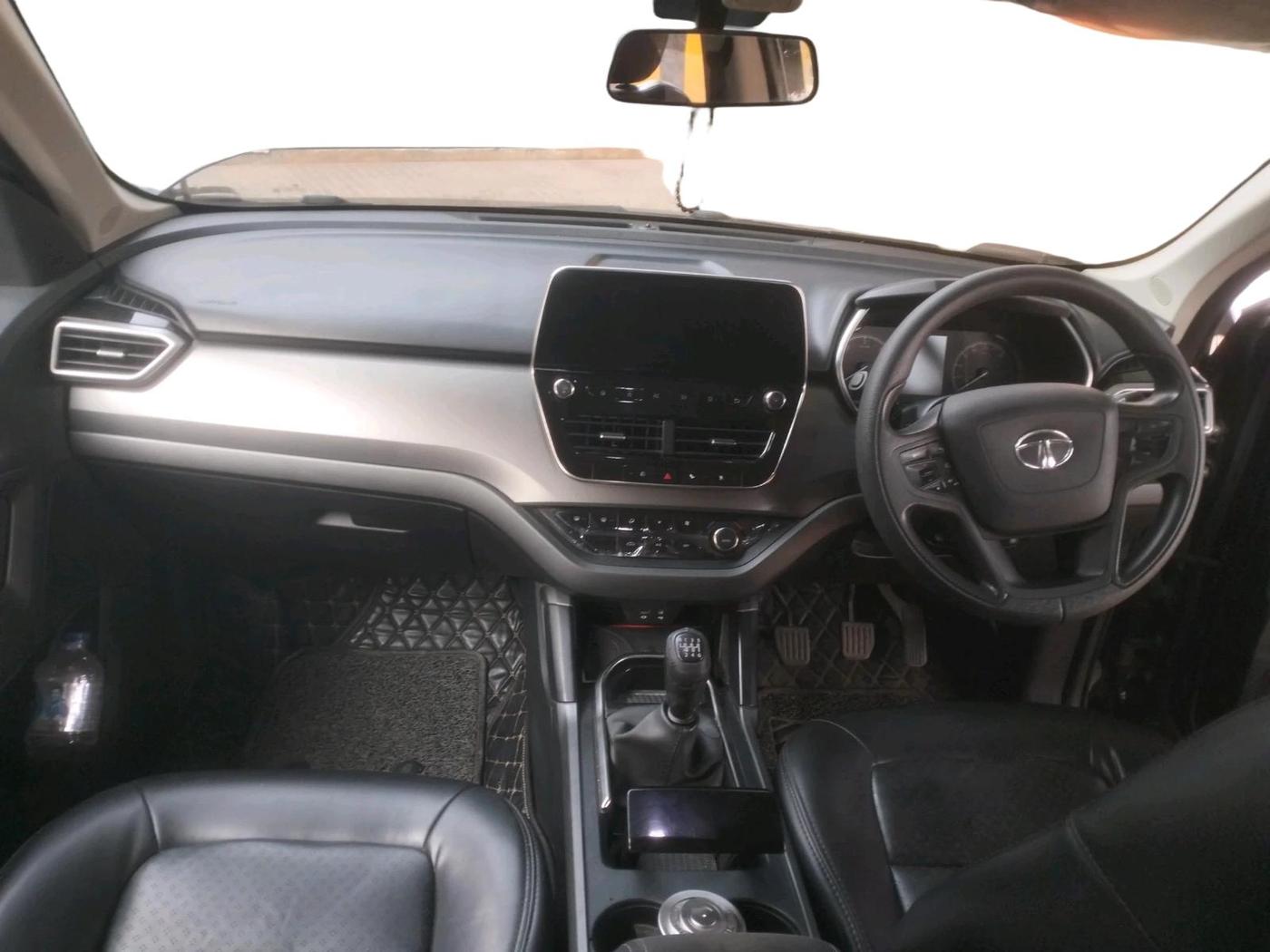 2021 Tata Harrier XT PLUS 2.0L KRYOTEC DARK EDITON, Diesel, Manual, 45,828 km, interior
