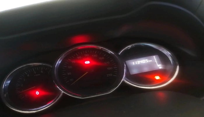 2017 Renault Duster RXL PETROL, Petrol, Manual, 1,13,405 km, interior