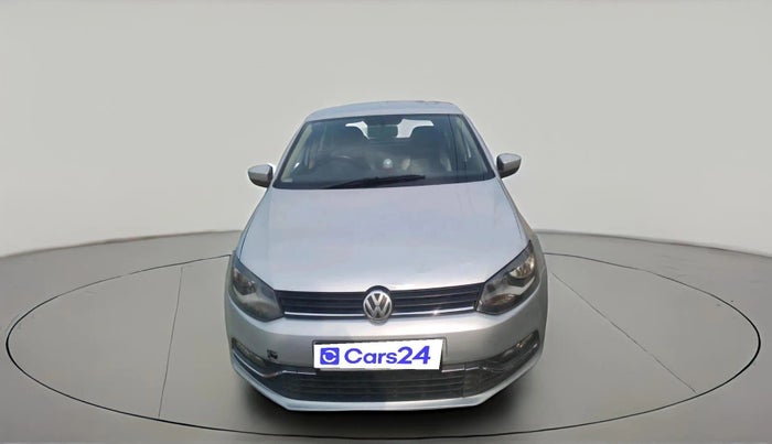 2015 Volkswagen Polo HIGHLINE1.2L, Petrol, Manual, 1,11,453 km, exterior