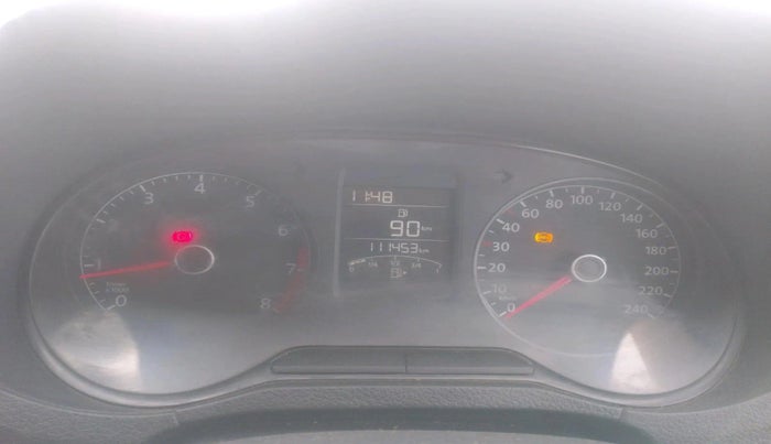 2015 Volkswagen Polo HIGHLINE1.2L, Petrol, Manual, 1,11,453 km, interior