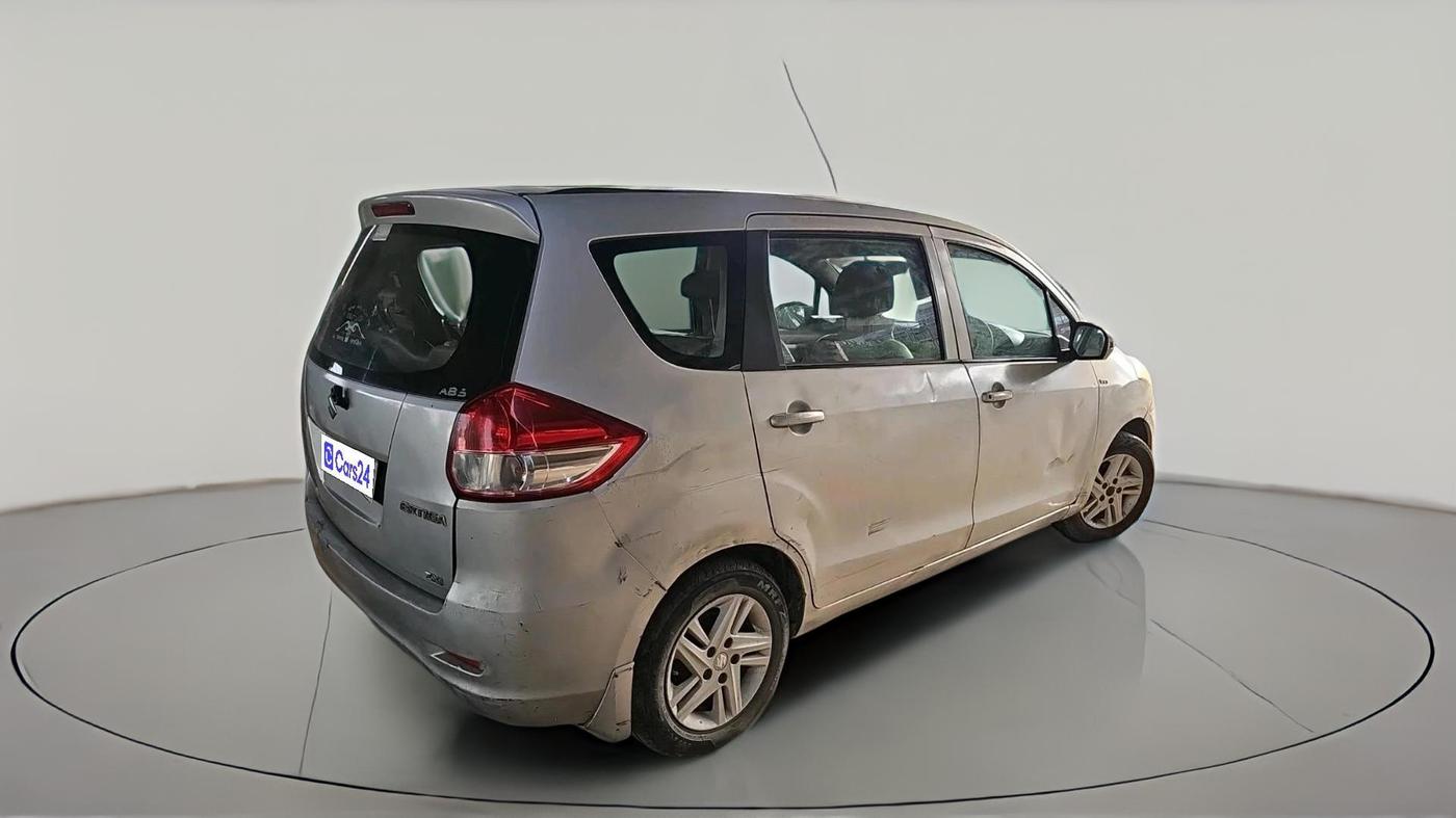 2013 Maruti Ertiga ZXI, CNG, Manual, 1,74,409 km, exterior