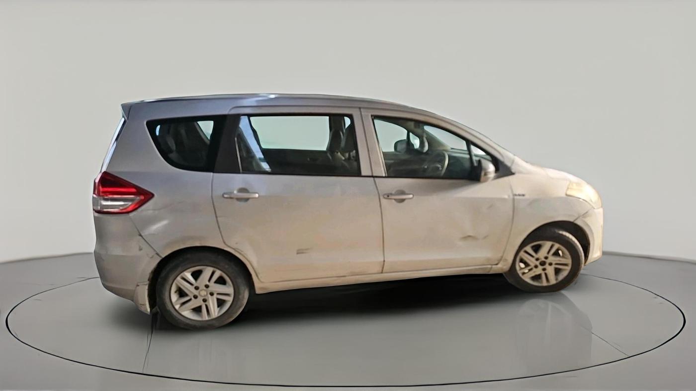 2013 Maruti Ertiga ZXI, CNG, Manual, 1,74,409 km, exterior