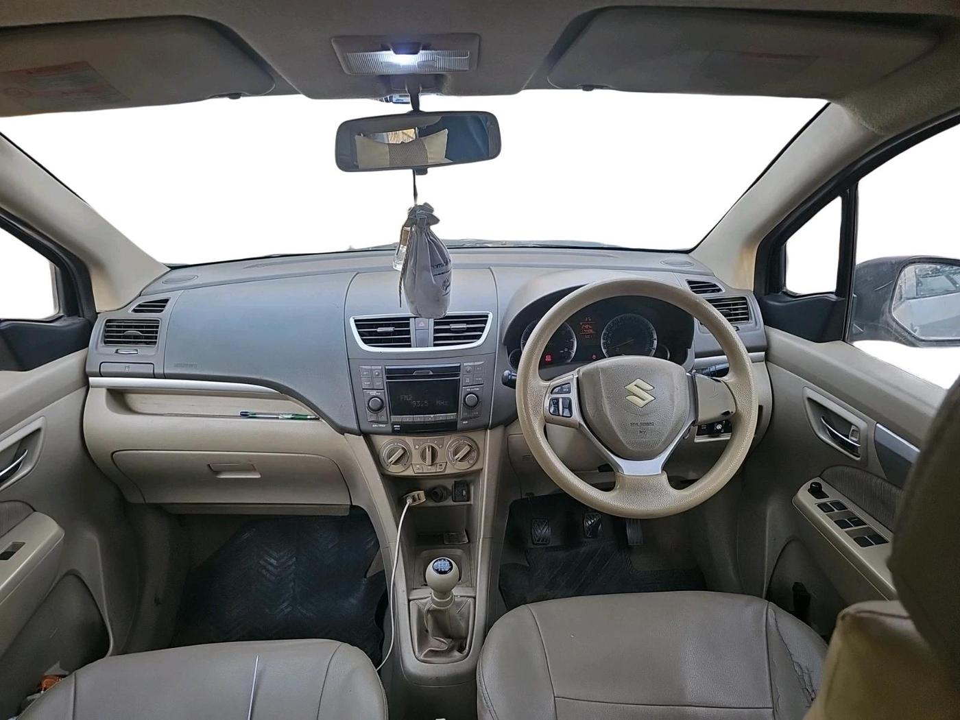 2013 Maruti Ertiga ZXI, CNG, Manual, 1,74,409 km, interior