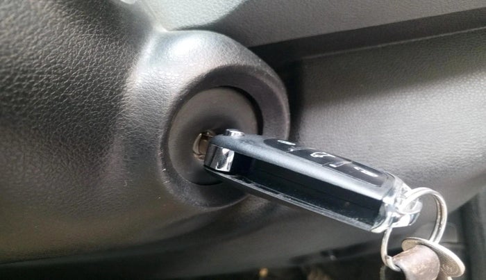 2018 Renault Kwid RXT 1.0, Petrol, Manual, 77,465 km, interior