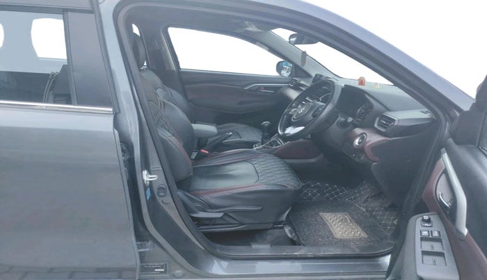 2024 Maruti Grand Vitara DELTA SMART HYBRID, Petrol, Manual, 16,319 km, interior