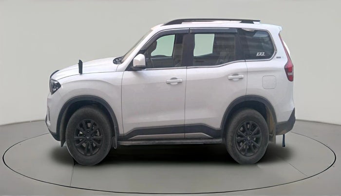 2025 Mahindra SCORPIO-N Z8 Select Petrol MT, Petrol, Manual, 5,886 km, exterior