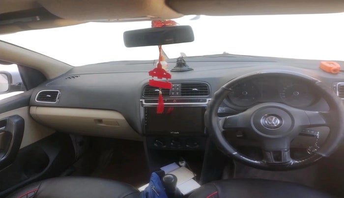 2013 Volkswagen Polo COMFORTLINE 1.2L, Diesel, Manual, 1,48,917 km, interior