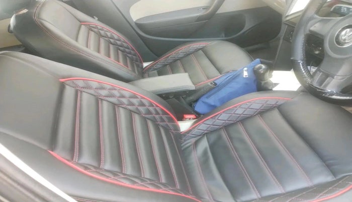 2013 Volkswagen Polo COMFORTLINE 1.2L, Diesel, Manual, 1,48,917 km, interior