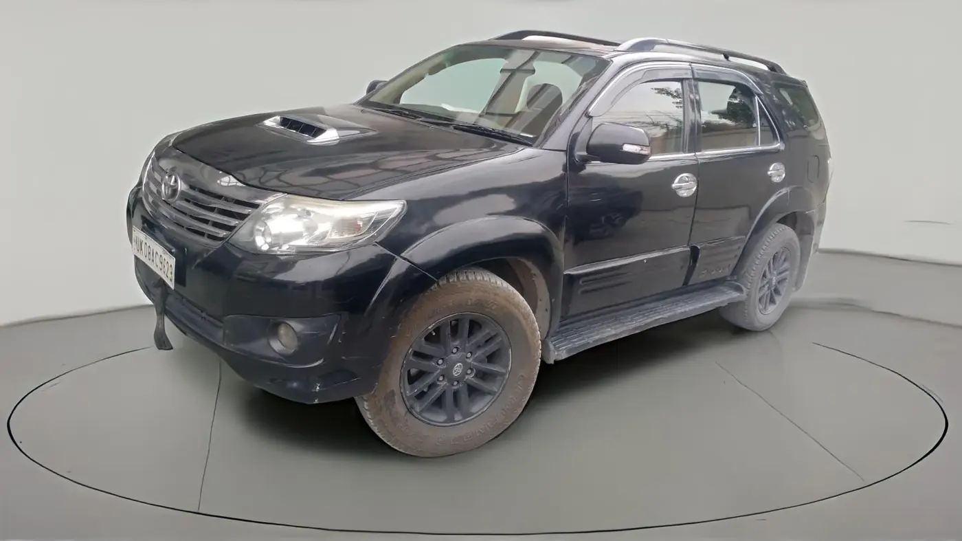 2013 Toyota Fortuner 3.0 4X4 MT, Diesel, Manual, 3,77,865 km, exterior