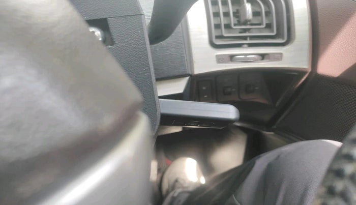 2012 Mahindra XUV500 W4, Diesel, Manual, 76,440 km, interior