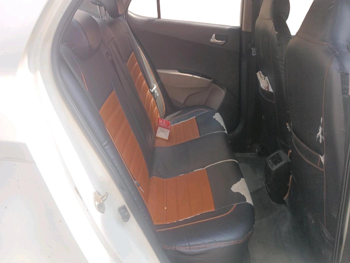 2015 Hyundai Xcent S 1.1 CRDI, Diesel, Manual, 1,65,295 km, interior