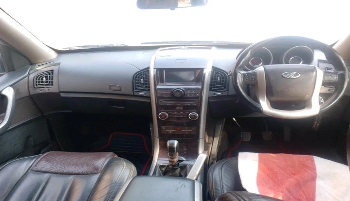 2014 Mahindra XUV500 W8, Diesel, Manual, 1,58,716 km, interior