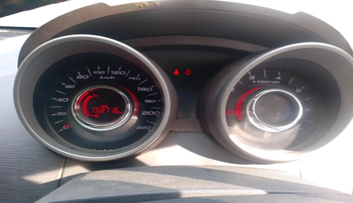 2014 Mahindra XUV500 W8, Diesel, Manual, 1,58,716 km, interior