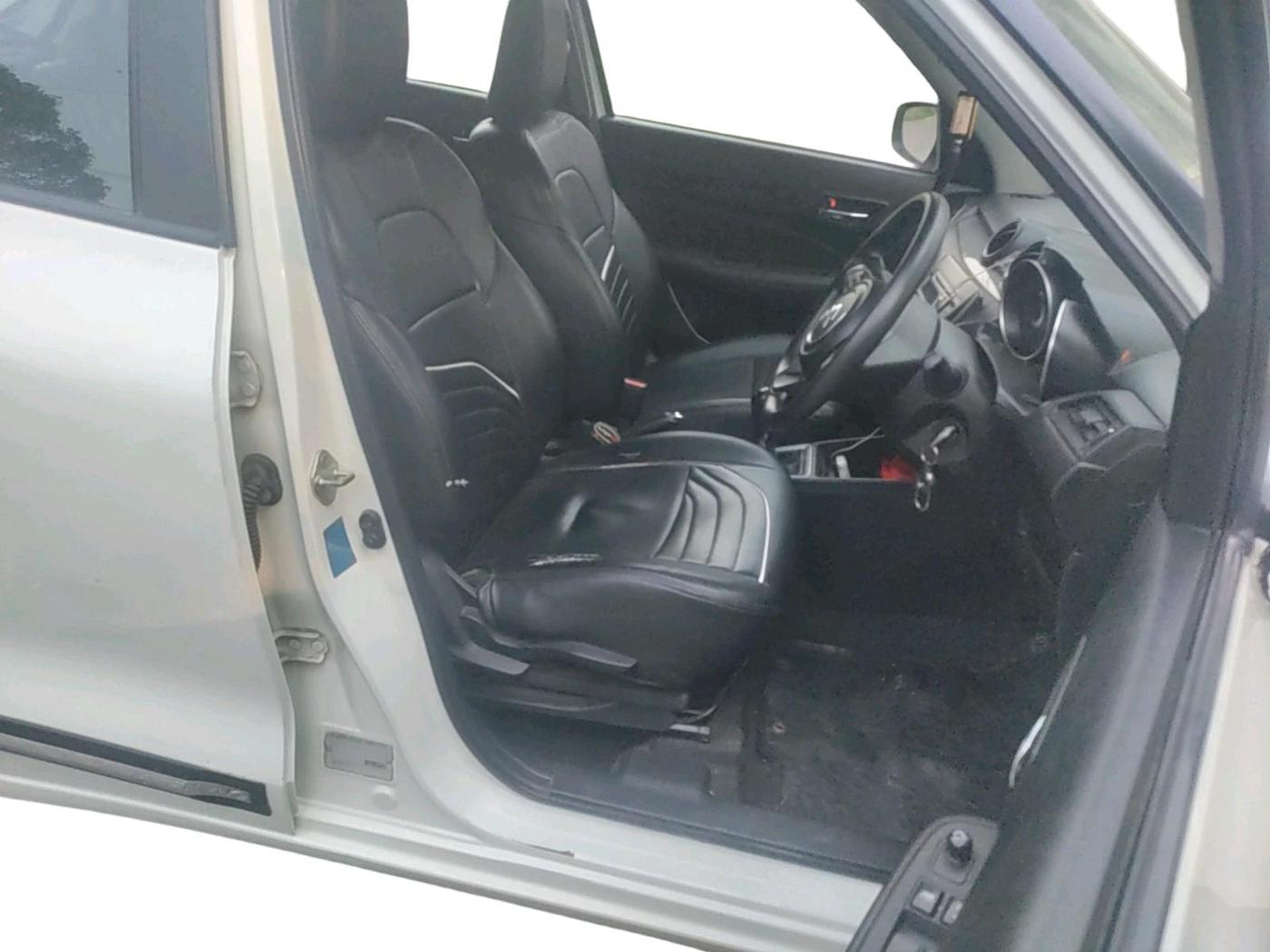 2019 Maruti Swift VXI, Petrol, Manual, 51,943 km, interior