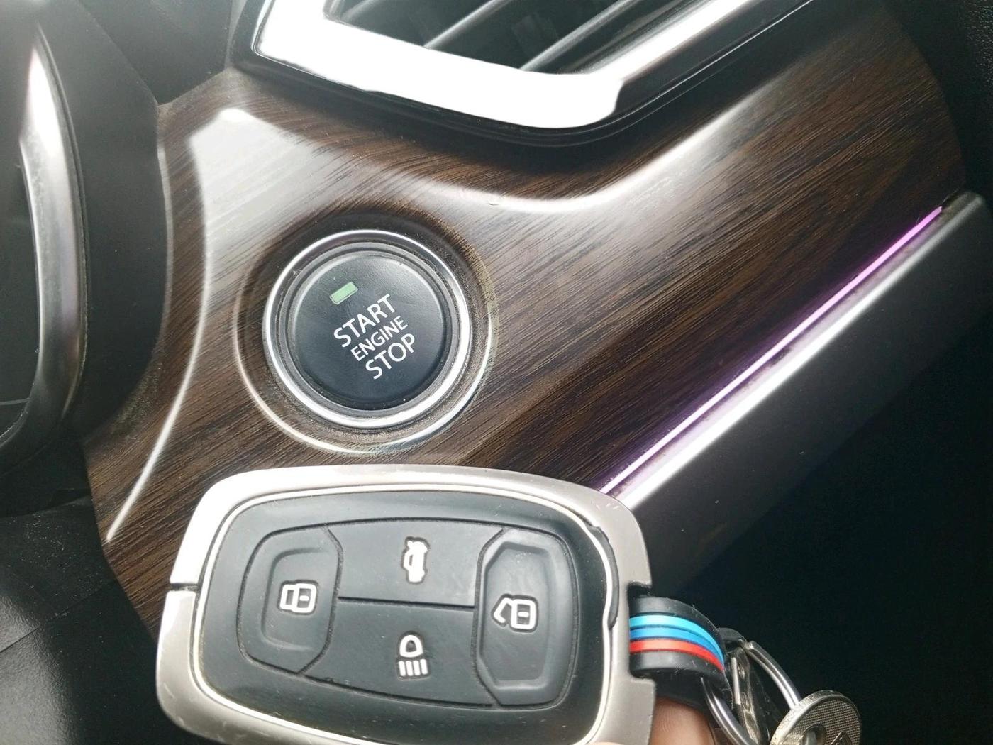 2019 Tata Harrier XZ 2.0L, Diesel, Manual, 1,13,019 km, interior