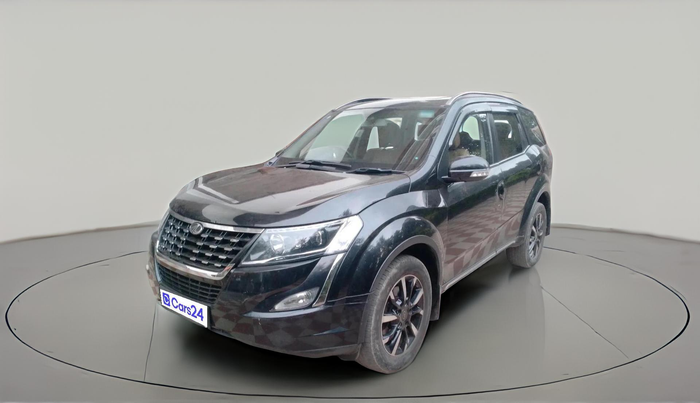 2018 Mahindra XUV500 W11, Diesel, Manual, 1,04,362 km, exterior