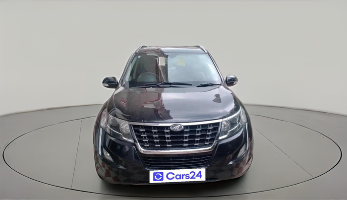 2018 Mahindra XUV500 W11, Diesel, Manual, 1,04,362 km, exterior