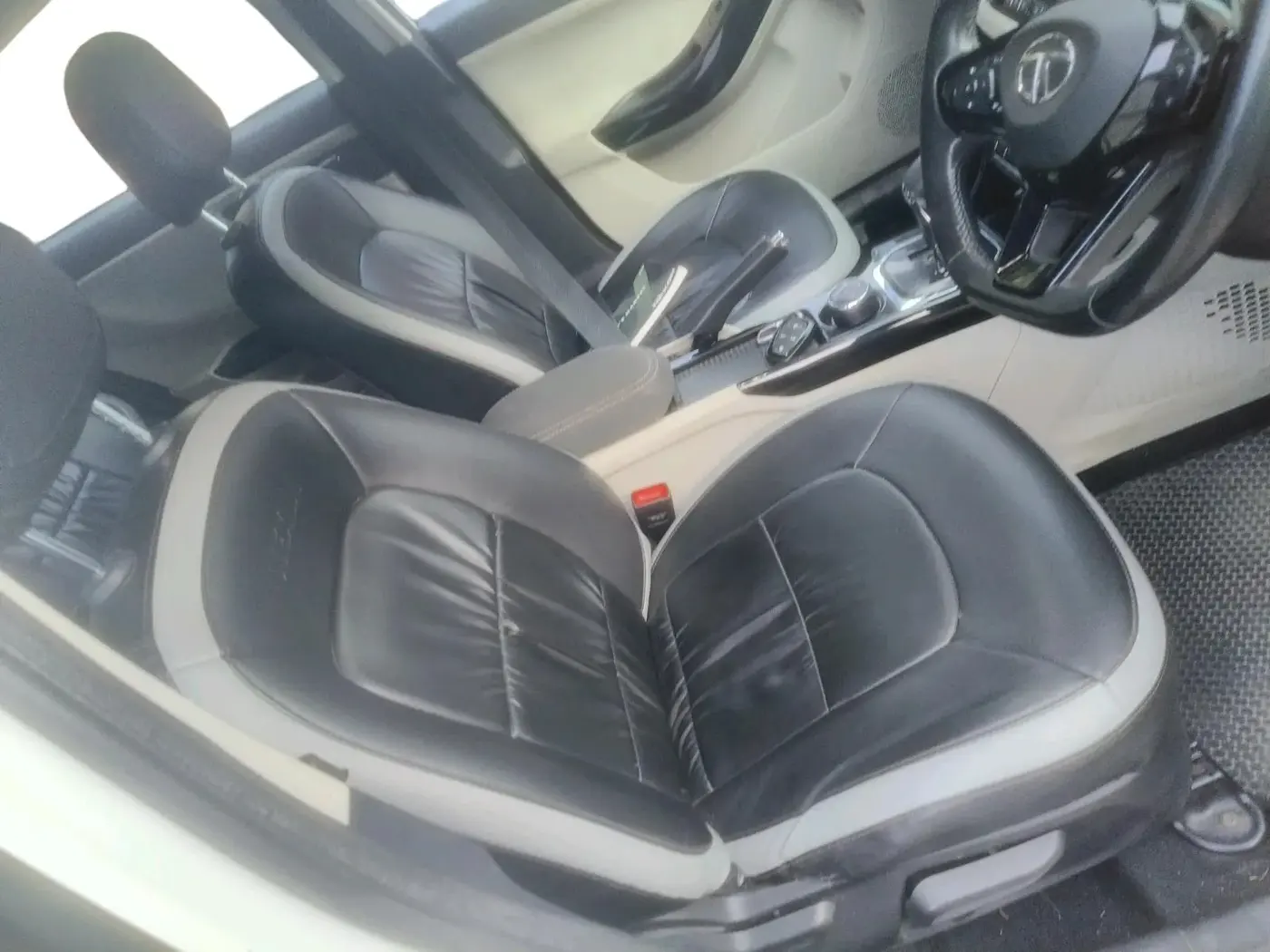 2020 Tata NEXON XZA PLUS SUNROOF DIESEL, Diesel, Automatic, 34,909 km, interior