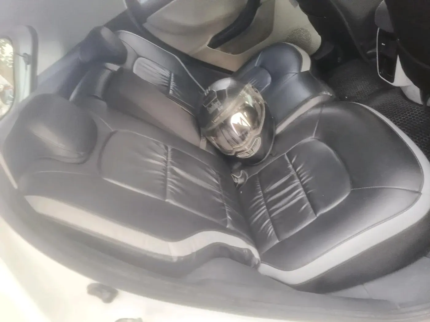 2020 Tata NEXON XZA PLUS SUNROOF DIESEL, Diesel, Automatic, 34,909 km, interior