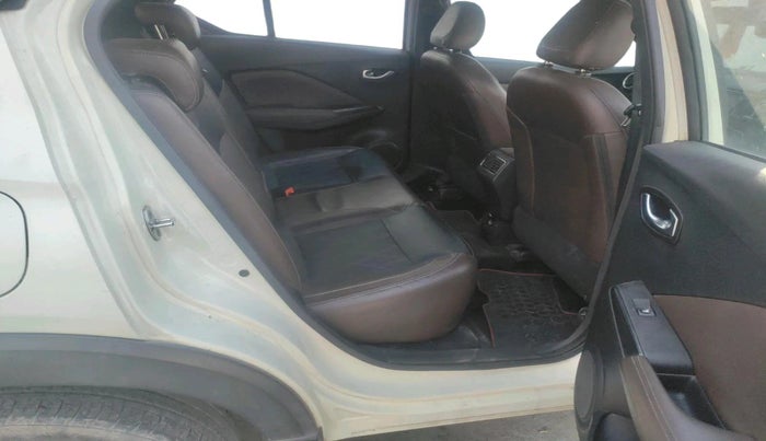 2019 Nissan Kicks XV PREMIUM O DUAL TONE DIESEL, Diesel, Manual, 33,188 km, interior