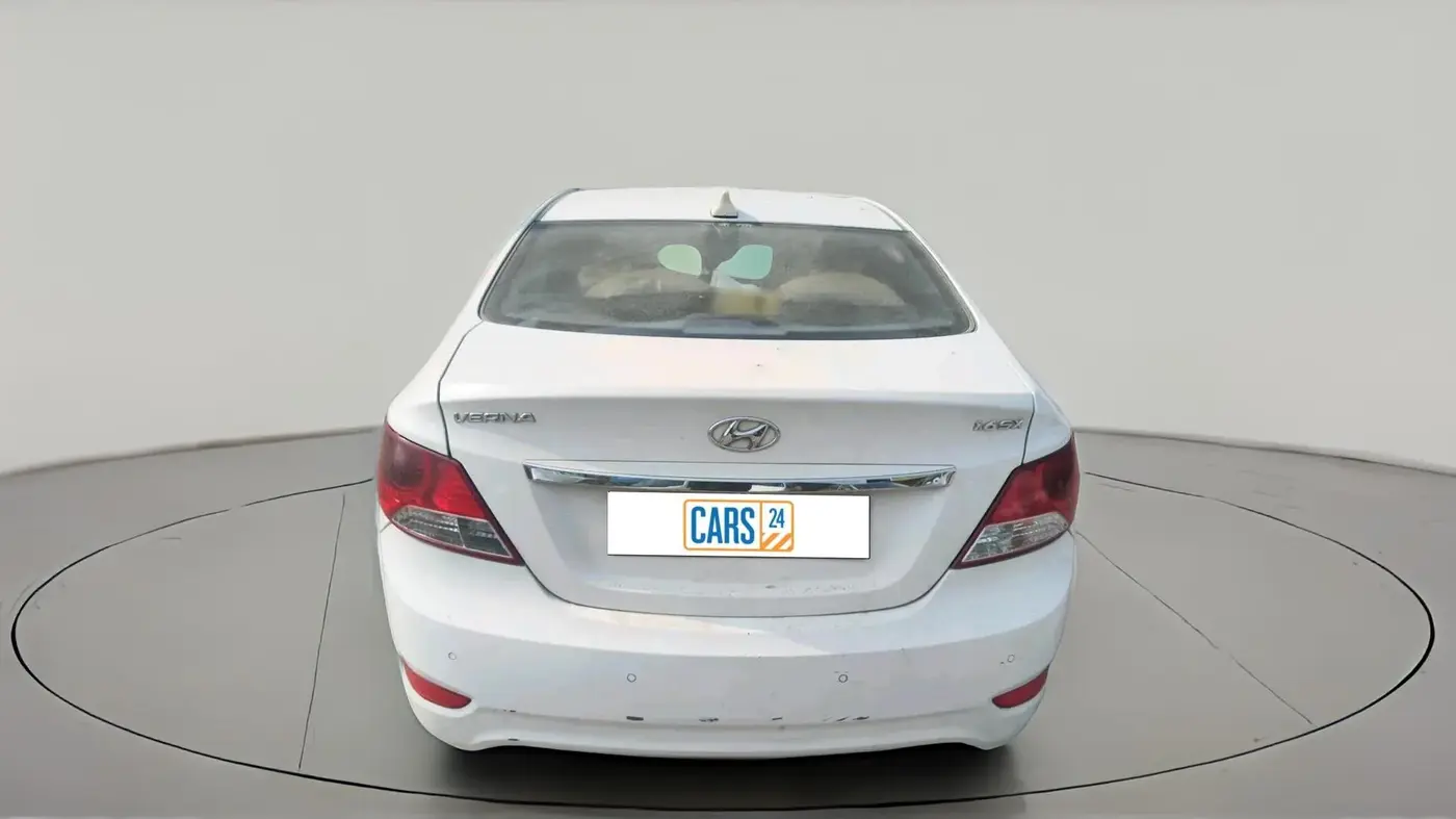 2014 Hyundai Verna FLUIDIC 1.6 CRDI SX, Diesel, Manual, 1,97,000 km, exterior