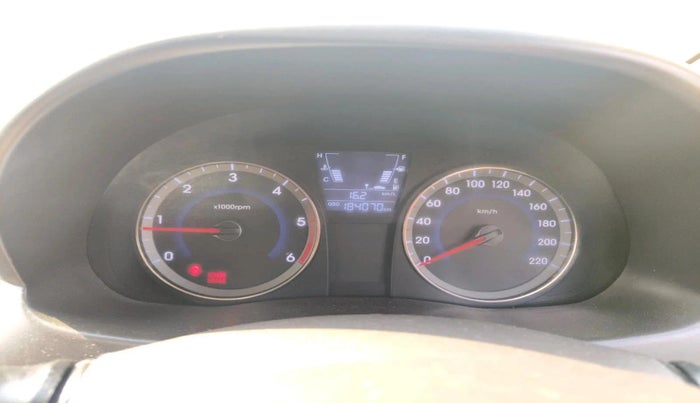 2014 Hyundai Verna FLUIDIC 1.6 CRDI SX, Diesel, Manual, 1,84,070 km, interior