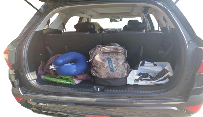 2024 Hyundai ALCAZAR Signature (O) AE Turbo 7Str DT DCT, Petrol, Automatic, 86,000 km, exterior