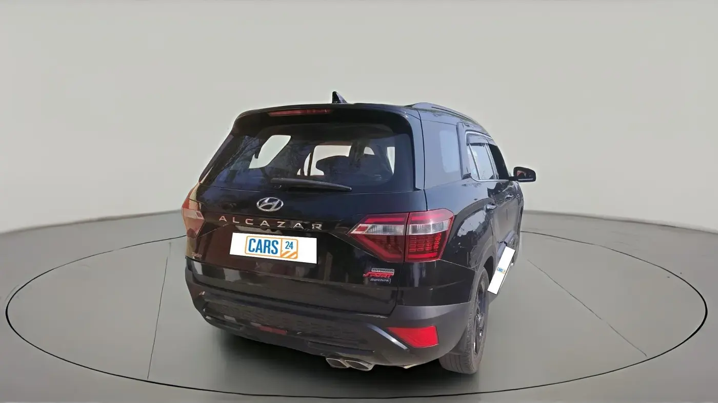 2024 Hyundai ALCAZAR Signature (O) AE Turbo 7Str DT DCT, Petrol, Automatic, 86,000 km, exterior