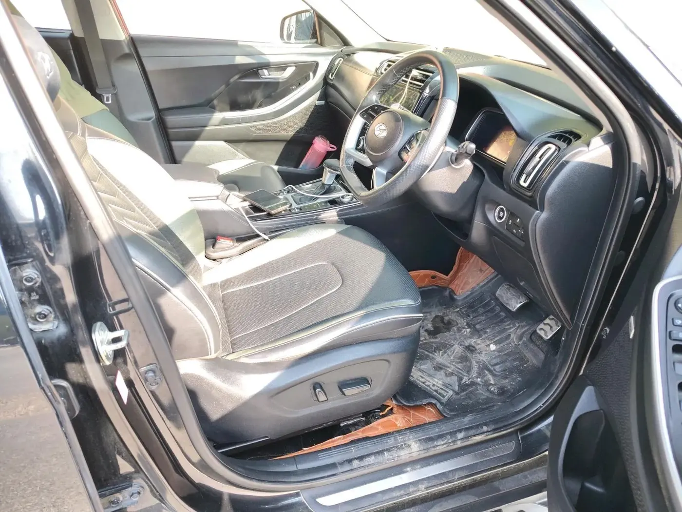 2024 Hyundai ALCAZAR Signature (O) AE Turbo 7Str DT DCT, Petrol, Automatic, 86,000 km, interior
