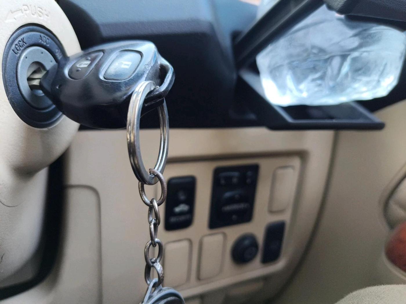 2014 Toyota Fortuner 3.0 4X2 MT, Diesel, Manual, 2,13,259 km, interior