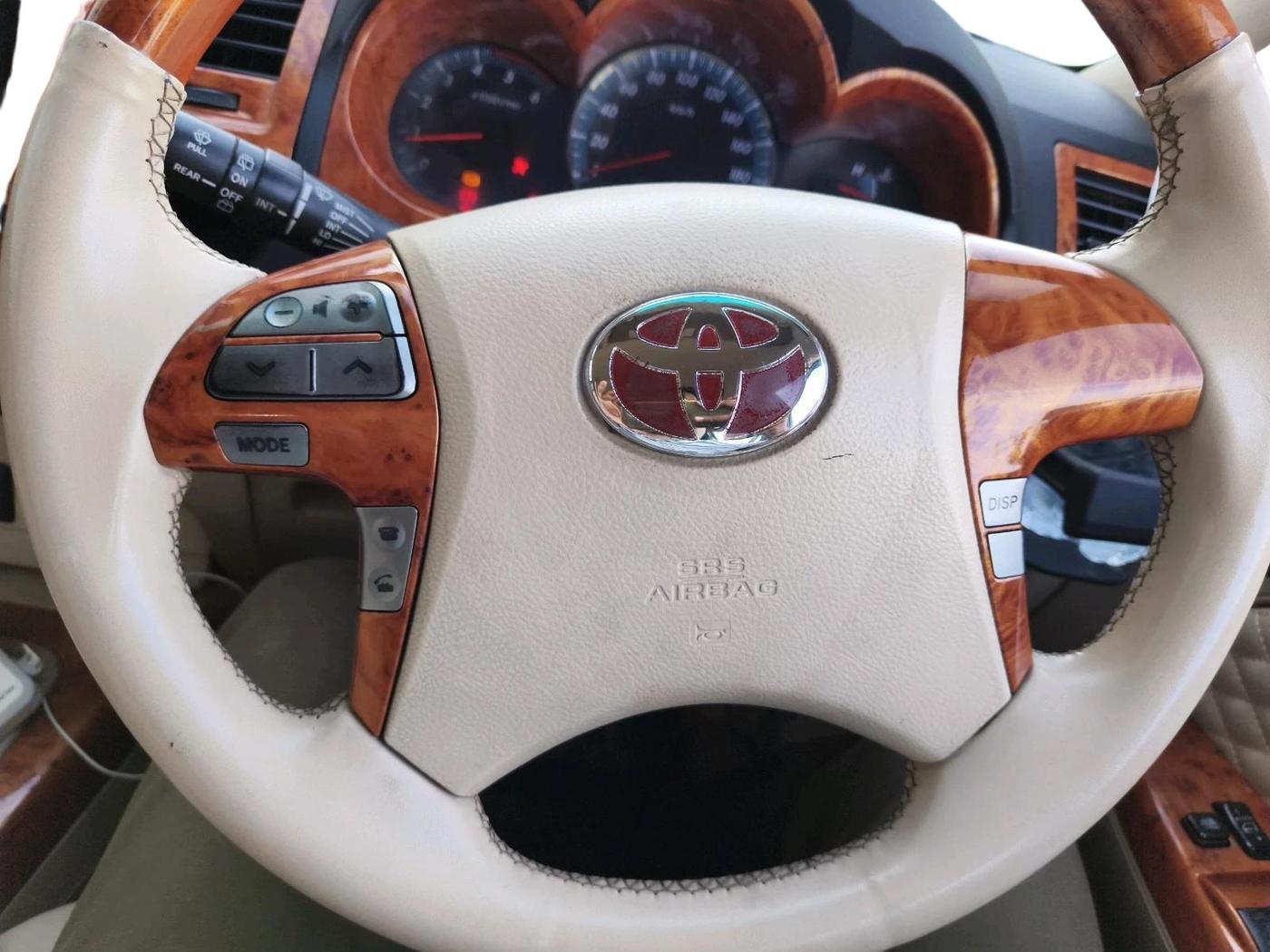 2014 Toyota Fortuner 3.0 4X2 MT, Diesel, Manual, 2,13,259 km, interior