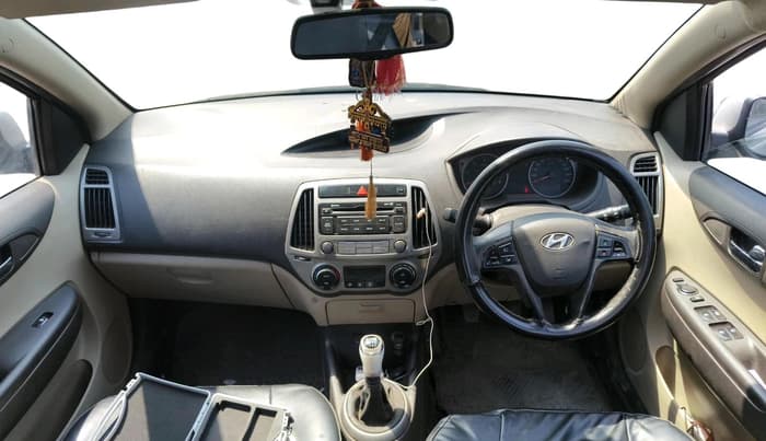 2014 Hyundai i20 SPORTZ 1.4 CRDI, Diesel, Manual, 1,01,097 km, interior