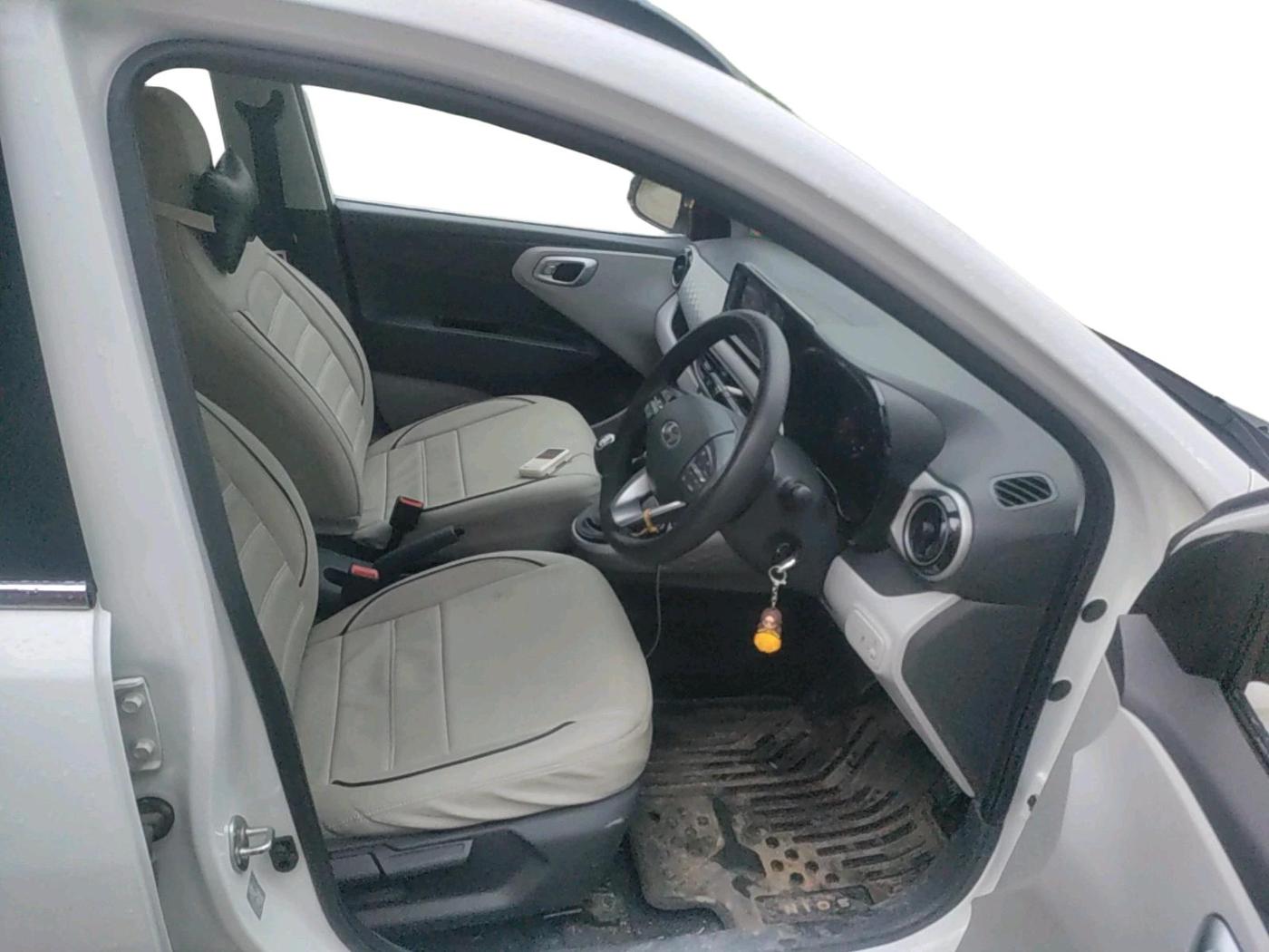 2024 Hyundai GRAND I10 NIOS SPORTZ 1.2 KAPPA VTVT, Petrol, Manual, 6,508 km, interior