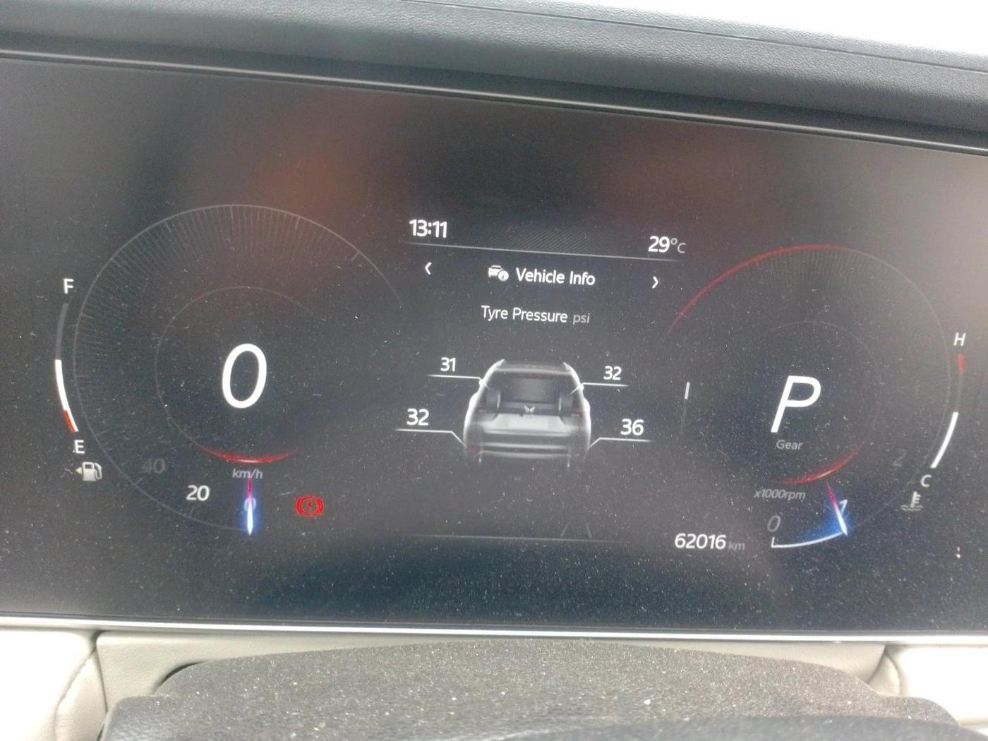 2023 Mahindra XUV700 AX 7 LUXURY D AT 7 STR, Diesel, Automatic, 62,016 km, interior