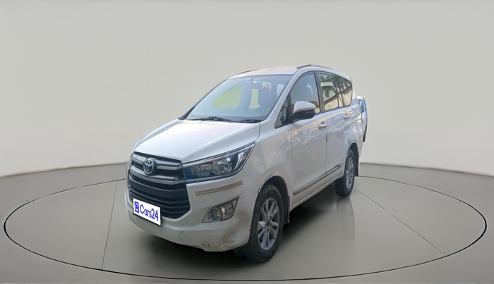 2017 Toyota Innova Crysta 2.4 G 8 STR, Diesel, Manual, 72,695 km, exterior