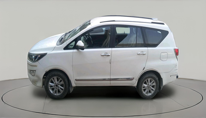 2017 Toyota Innova Crysta 2.4 G 8 STR, Diesel, Manual, 72,695 km, exterior