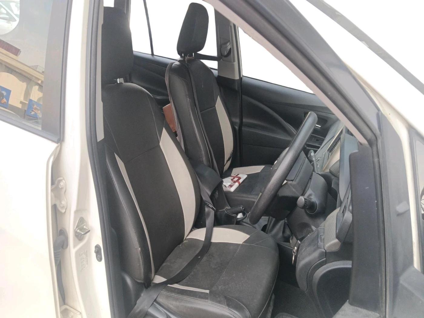 2017 Toyota Innova Crysta 2.4 G 8 STR, Diesel, Manual, 72,695 km, interior